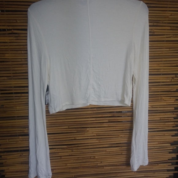 GUESS Creme Crop Top XL Plus - Picture 2 of 3